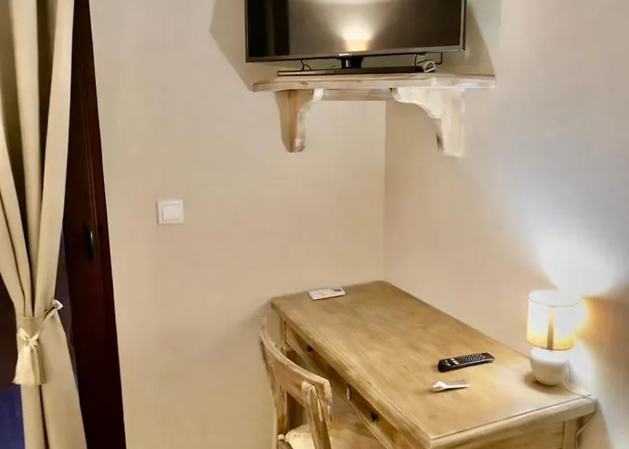 En D'exception Avec Piscine Dans Le Cap Corse